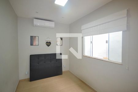 Quarto 1 de casa para alugar com 2 quartos, 70m² em Jardim Tropical, Nova Iguaçu