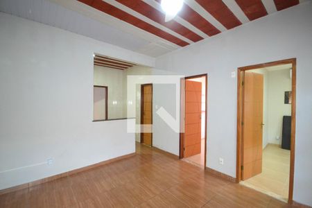 sala de casa para alugar com 2 quartos, 70m² em Jardim Tropical, Nova Iguaçu