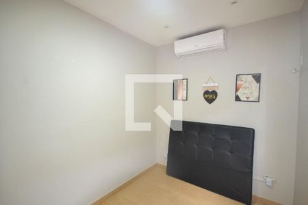 Quarto 1 de casa para alugar com 2 quartos, 70m² em Jardim Tropical, Nova Iguaçu