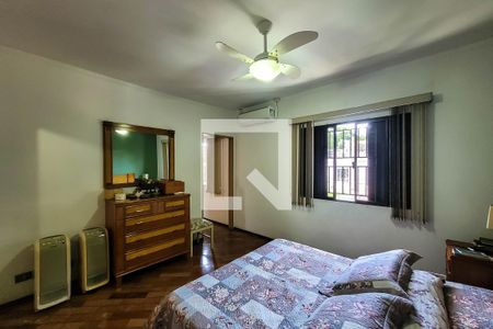 Casa à venda com 250m², 3 quartos e 2 vagasQuarto 3 - Suíte