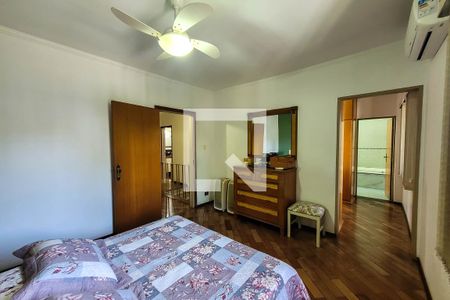 Casa à venda com 250m², 3 quartos e 2 vagasQuarto 3 - Suíte