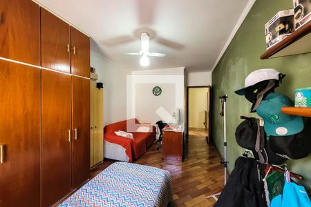 Casa à venda com 250m², 3 quartos e 2 vagasQuarto 2