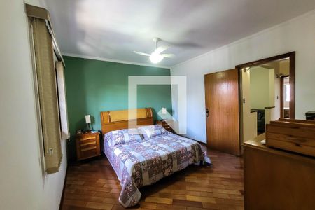 Casa à venda com 250m², 3 quartos e 2 vagasQuarto 3 - Suíte