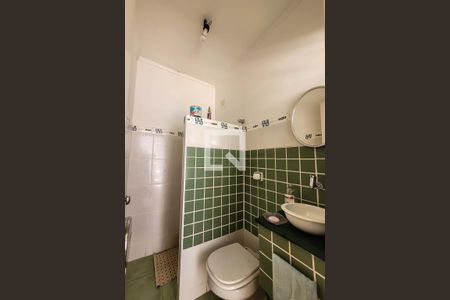 Casa à venda com 250m², 3 quartos e 2 vagasBanheiro de serviço