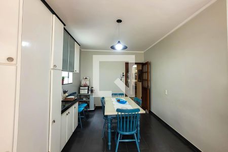 Casa à venda com 250m², 3 quartos e 2 vagasCopa