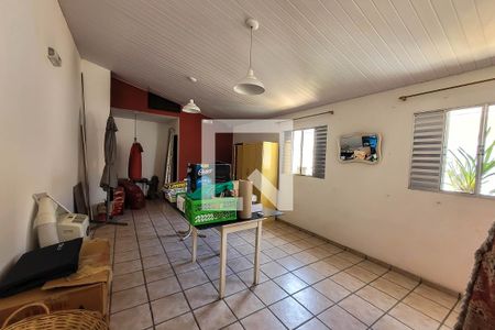 Casa à venda com 250m², 3 quartos e 2 vagasQuarto de hospedes