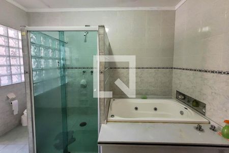 Casa à venda com 250m², 3 quartos e 2 vagasBanheiro Quarto 3 - Suíte