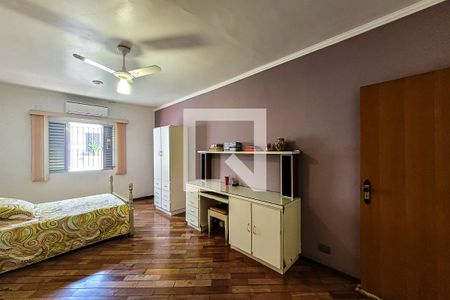 Casa à venda com 250m², 3 quartos e 2 vagasQuarto 1