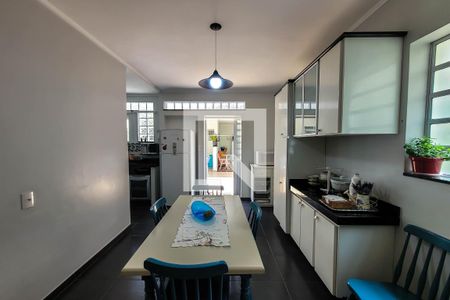 Casa à venda com 250m², 3 quartos e 2 vagasCopa