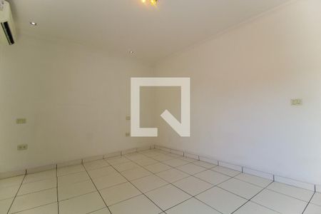 Casa para alugar com 240m², 3 quartos e 2 vagasSuíte 1