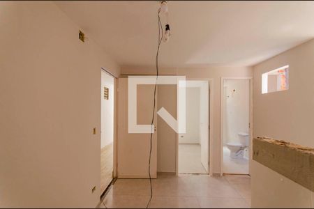 Sala  de casa de condomínio para alugar com 1 quarto, 28m² em Vila Nhocune, São Paulo