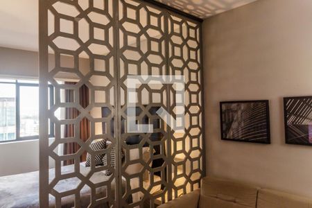 Detalhe Sala de apartamento para alugar com 1 quarto, 50m² em Alphaville Industrial, Barueri