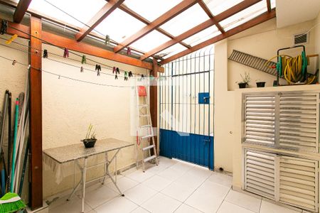 Casa para alugar com 135m², 4 quartos e 2 vagasChurasqueira e Área de Serviço