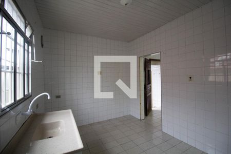 Casa para alugar com 60m², 2 quartos e 2 vagasCozinha