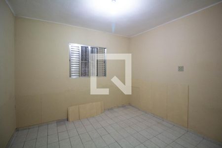 Quarto 2 de casa para alugar com 2 quartos, 60m² em Vila Campanela, São Paulo