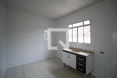 Casa para alugar com 60m², 2 quartos e 2 vagasCozinha