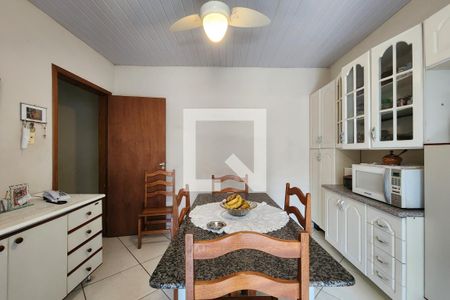 Casa à venda com 102m², 3 quartos e 2 vagasCozinha