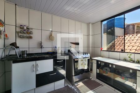 Casa à venda com 102m², 3 quartos e 2 vagasCozinha