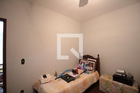 Casa à venda com 240m², 5 quartos e 8 vagasQuarto 2