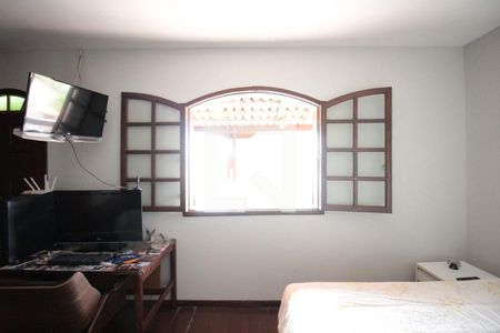 Suite de casa à venda com 5 quartos, 240m² em Santa Amélia, Belo Horizonte