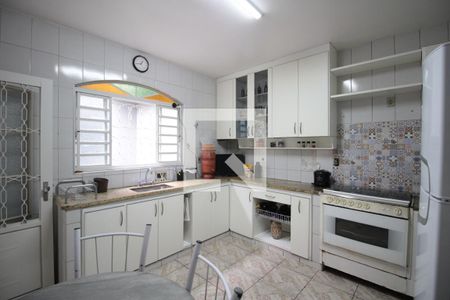 Casa à venda com 240m², 5 quartos e 8 vagasCozinha