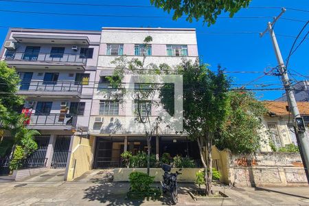 Apartamento à venda com 90m², 2 quartos e 1 vagaFachada