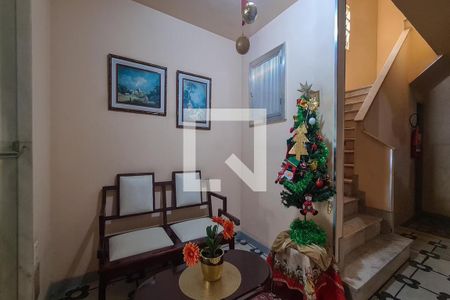 Apartamento à venda com 90m², 2 quartos e 1 vagaHall social