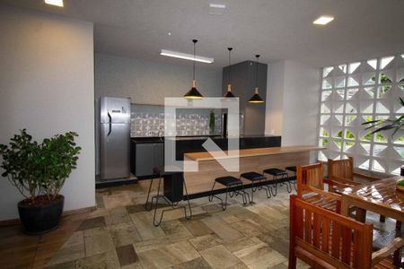 Apartamento para alugar com 38m², 2 quartos e sem vagaÁrea comum - Churrasqueira