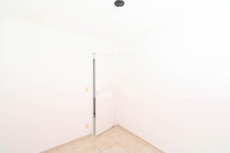 Quarto 1 de apartamento para alugar com 2 quartos, 45m² em Guaratiba, Rio de Janeiro