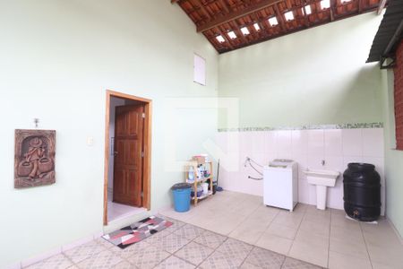 Casa à venda com 190m², 5 quartos e 2 vagasÁrea de Serviço