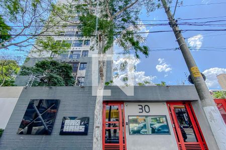 Apartamento à venda com 70m², 2 quartos e 1 vaga Apartamento à venda com 70m², 2 quartos e 1 vagaFachada