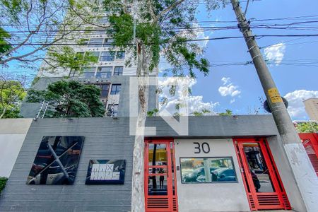 Apartamento à venda com 70m², 2 quartos e 1 vaga Apartamento à venda com 70m², 2 quartos e 1 vagaFachada