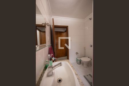 Casa à venda com 175m², 3 quartos e 3 vagasSuite