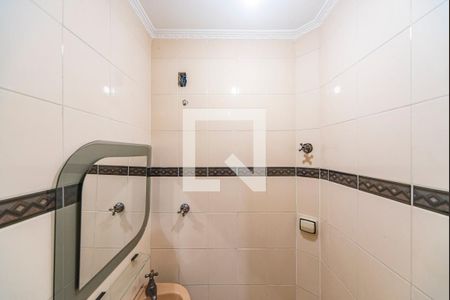 Casa para alugar com 220m², 3 quartos e 2 vagasBanheiro de Serviço