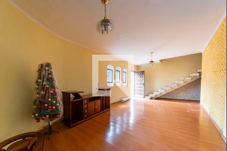 Sala de casa para alugar com 3 quartos, 220m² em Vila Guarani, Santo André