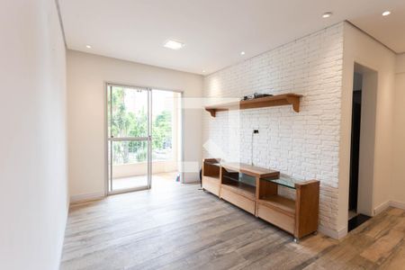 Sala de apartamento para alugar com 2 quartos, 60m² em Vila Firmiano Pinto, São Paulo