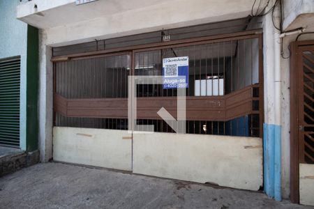 Casa para alugar com 60m², 1 quarto e 1 vaga Casa para alugar com 60m², 1 quarto e 1 vagaFachada