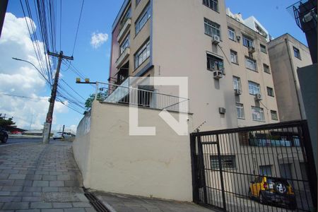 Apartamento à venda com 80m², 2 quartos e 2 vagasFachada