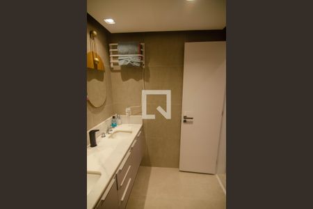 Apartamento à venda com 62m², 1 quarto e sem vagaBanheiro