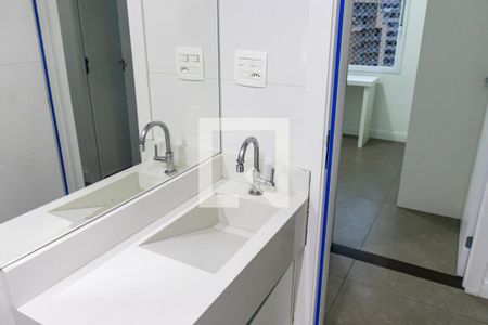 Apartamento à venda com 50m², 2 quartos e sem vagaBanheiro