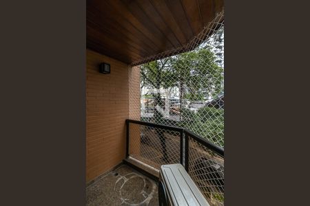 Varanda de apartamento à venda com 3 quartos, 123m² em Itaim Bibi, São Paulo