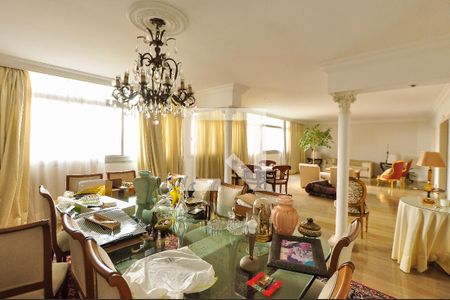 Apartamento à venda com 297m², 3 quartos e 3 vagas Apartamento à venda com 297m², 3 quartos e 3 vagasSala