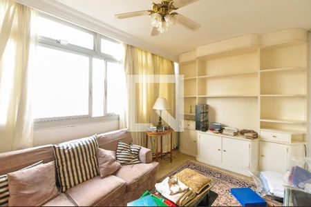Apartamento à venda com 297m², 3 quartos e 3 vagas Apartamento à venda com 297m², 3 quartos e 3 vagasEscritório