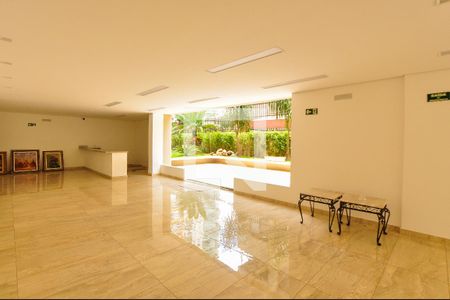 Apartamento à venda com 297m², 3 quartos e 3 vagas Apartamento à venda com 297m², 3 quartos e 3 vagasÁrea comum - Salão de festas