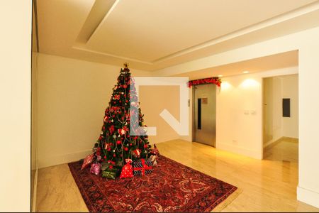 Apartamento à venda com 297m², 3 quartos e 3 vagas Apartamento à venda com 297m², 3 quartos e 3 vagasHall de entrada