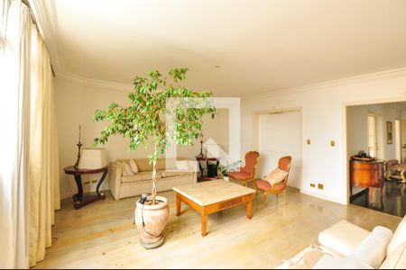 Apartamento à venda com 297m², 3 quartos e 3 vagas Apartamento à venda com 297m², 3 quartos e 3 vagasSala