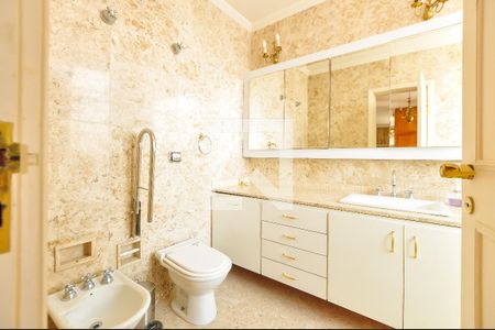 Apartamento à venda com 297m², 3 quartos e 3 vagas Apartamento à venda com 297m², 3 quartos e 3 vagasBanheiro da Suíte 1