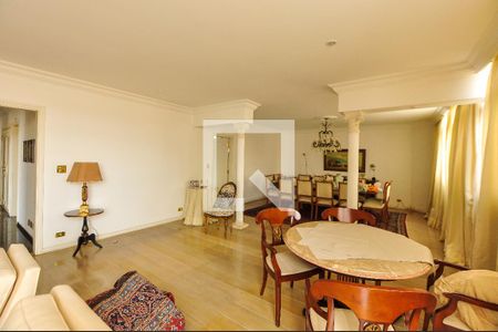 Apartamento à venda com 297m², 3 quartos e 3 vagas Apartamento à venda com 297m², 3 quartos e 3 vagasSala