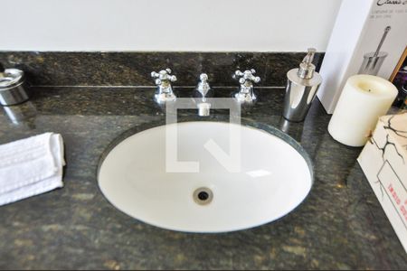 Apartamento à venda com 297m², 3 quartos e 3 vagas Apartamento à venda com 297m², 3 quartos e 3 vagasLavabo