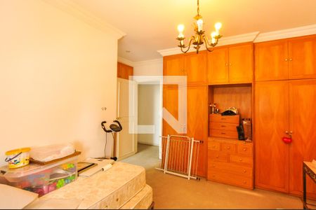 Apartamento à venda com 297m², 3 quartos e 3 vagas Apartamento à venda com 297m², 3 quartos e 3 vagasSuíte 2